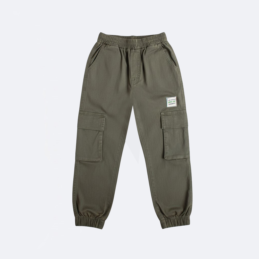 Keper pantalone sa džepovima